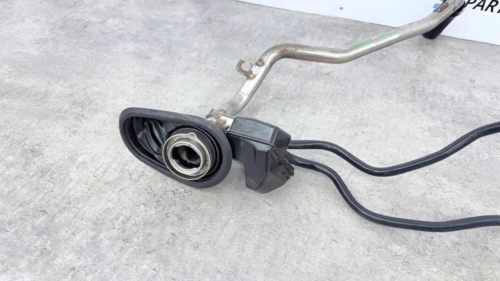 Mercedes w177 a35 труба шланг заливної пального бензин 4matic комплект  a1774701700 Оригінал