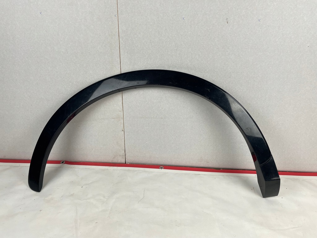 фото №1, Audi q3 права молдинг крила задня задня