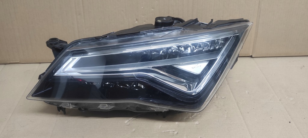 Купити Seat ateca 678 full led фара ліва перед оригінал європа.