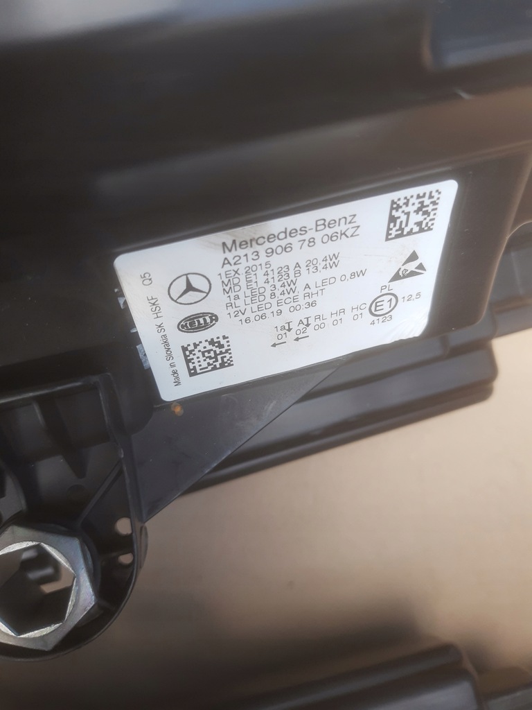 фото №7, Mercedes e w213 nowa лампа ліва+ права комплектна