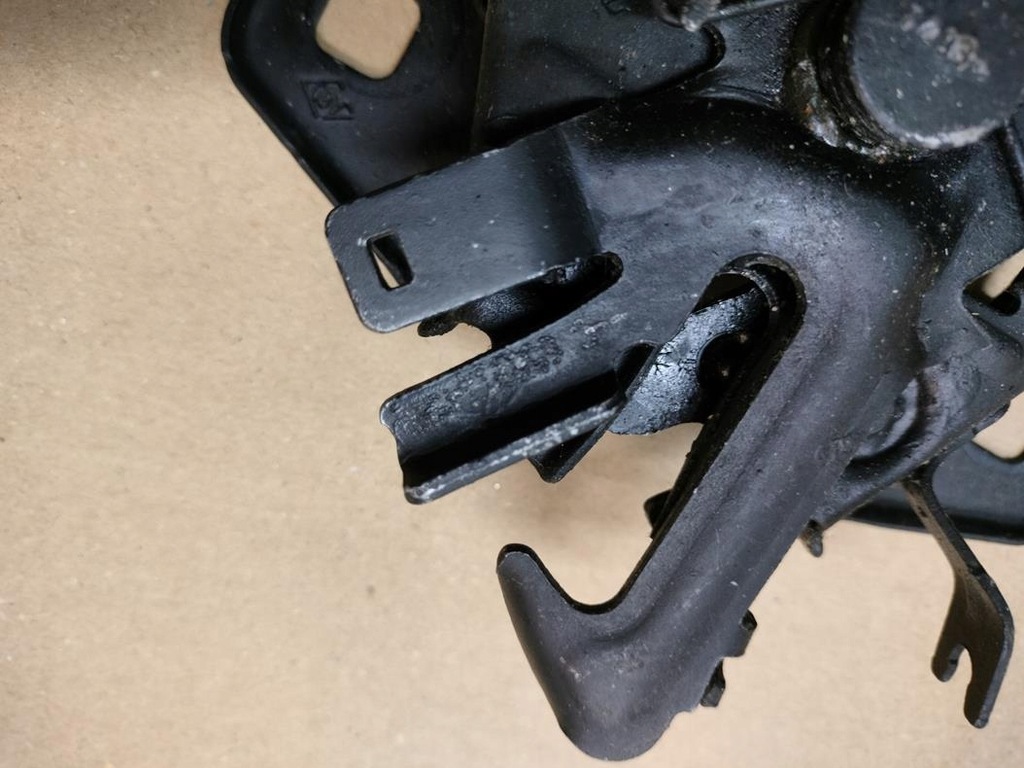 фото №6, Renault clio v замок капот оригинал идеальное состояние