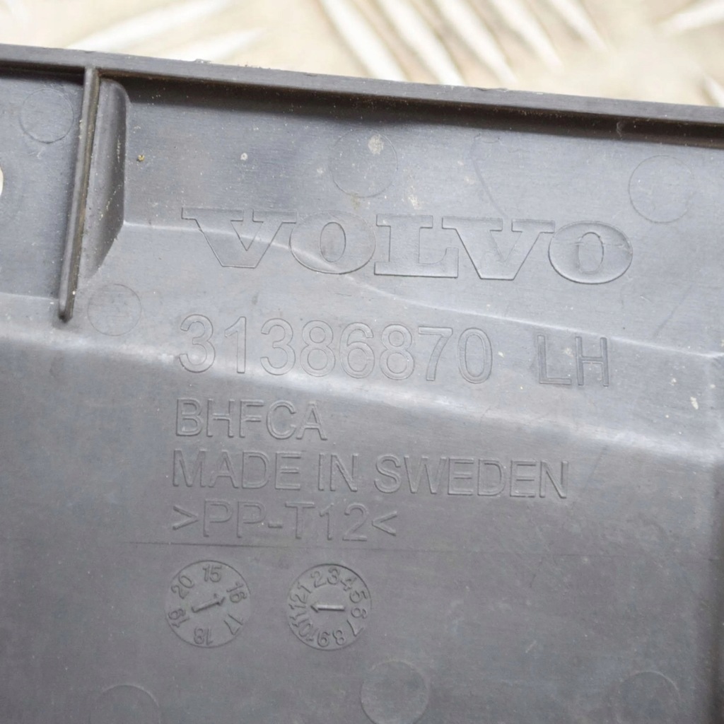 фото №6, Volvo s90, v90 2017 перед сторона левая молдинг / накладка na крыло передний