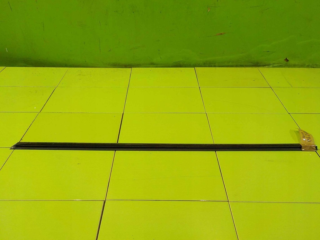 фото №4, Mito 09r 3d молдинг уплотнитель правая перед