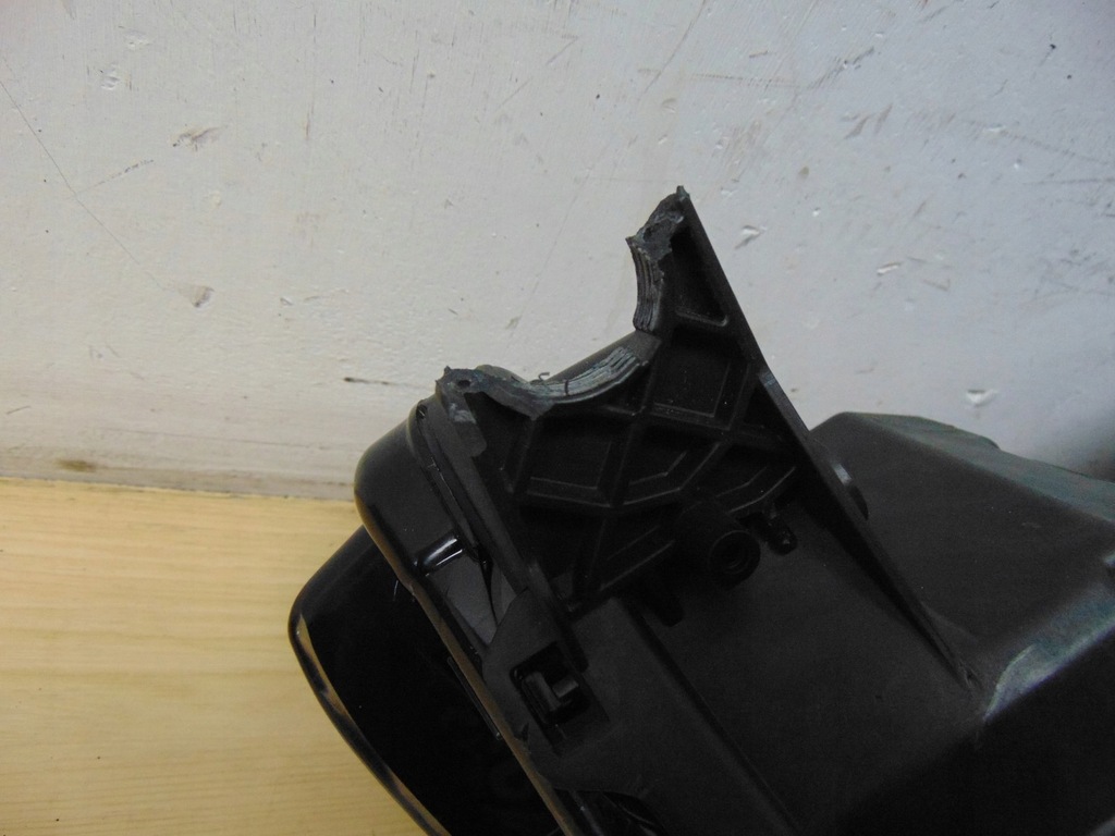 фото №10, Лампа правая перед audi a3 8y 8y0941012 europa