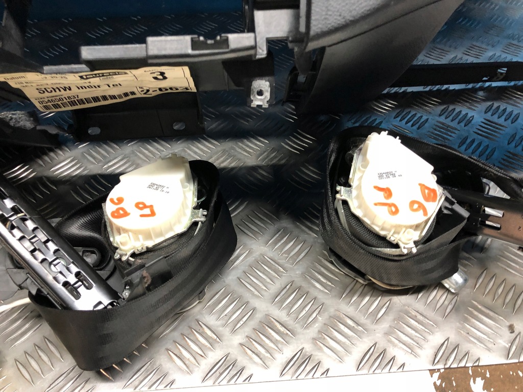 фото №10, Vw passat b6 панель приладів приладова pulpit панель приладів ремені подушка безпеки комплект