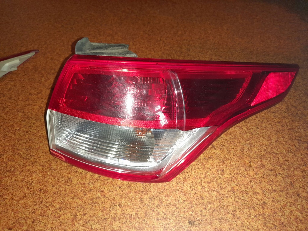 фото №1, P правая лампа задняя ford kuga ii 2 cv4413404ag eu