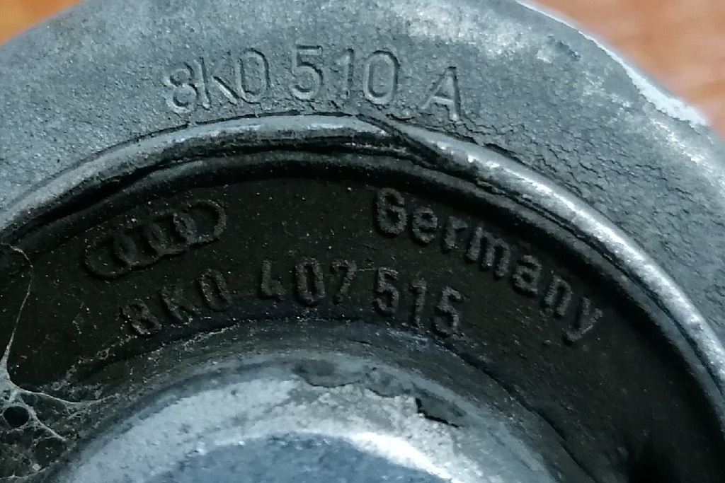 фото №7, Audi q5 8r передній правий верхній важіль 3.0i 200kw 2013