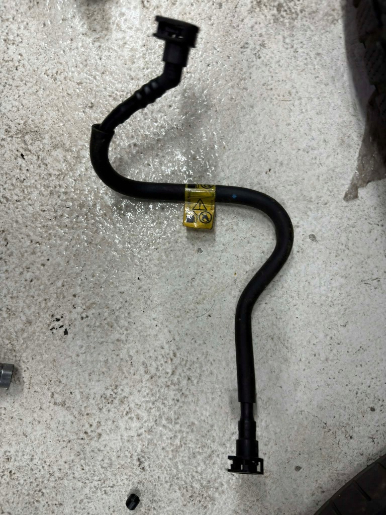 Купить Трубки шланг топливный opel astra v k 10445318 1.5 cdti