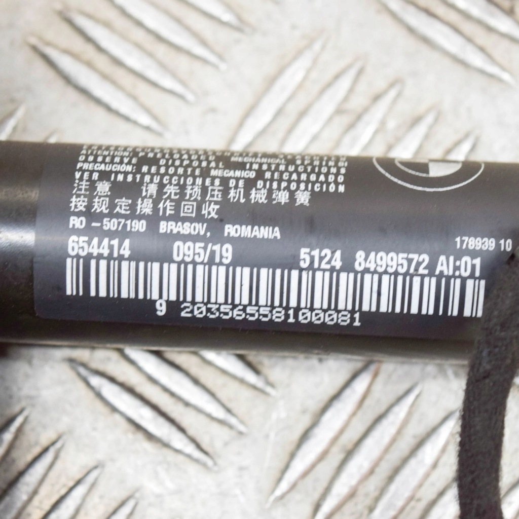 фото №7, Bmw 7 g11 g12 2019 правая сторона амортизатор крышки задний багажника