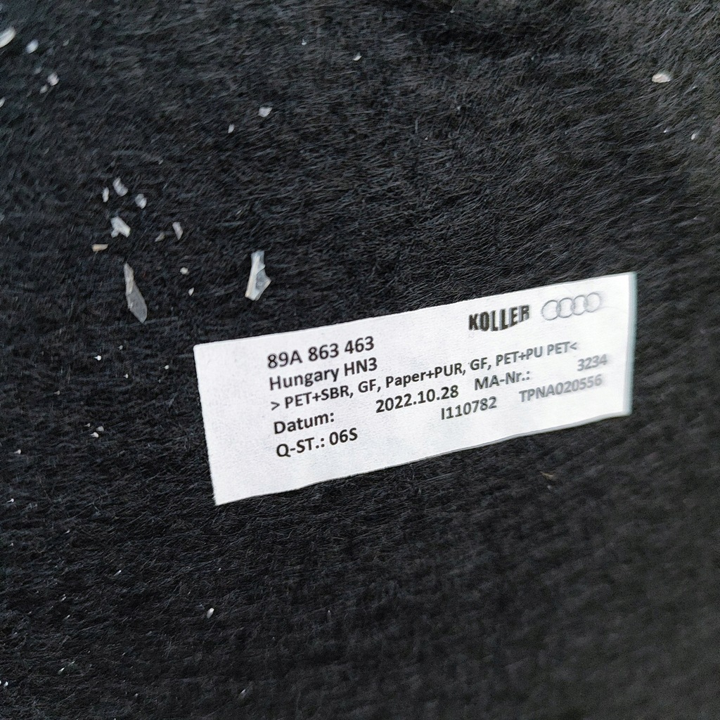 фото №6, Audi q4 sportback e-tron 2023 обшивка багажника