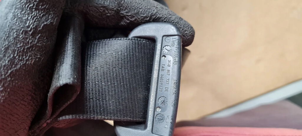 Купити Q7 4m 2 ремінь безпеки ліве перед 4m0857705h