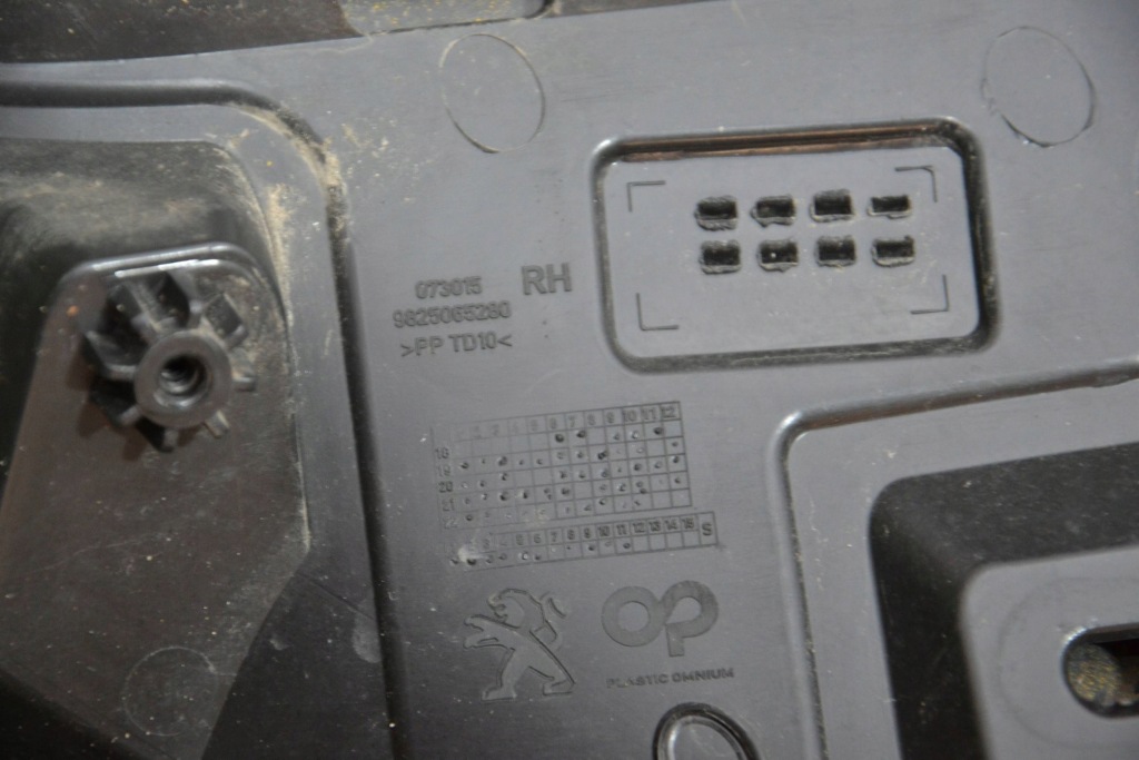 фото №9, Бампер перед peugeot 208 ii 19- 9625065280