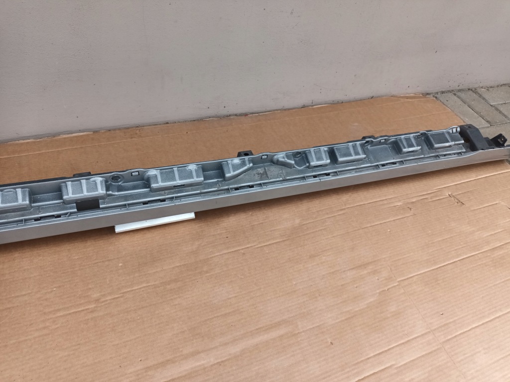 Молдинг поріг ліва tesla model s поріг лівий Зі Шроту