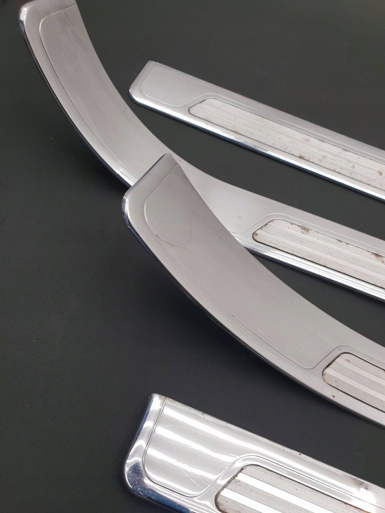 Накладка порог дверь передних комплект bmw 7 e38 8212152 с Разборки