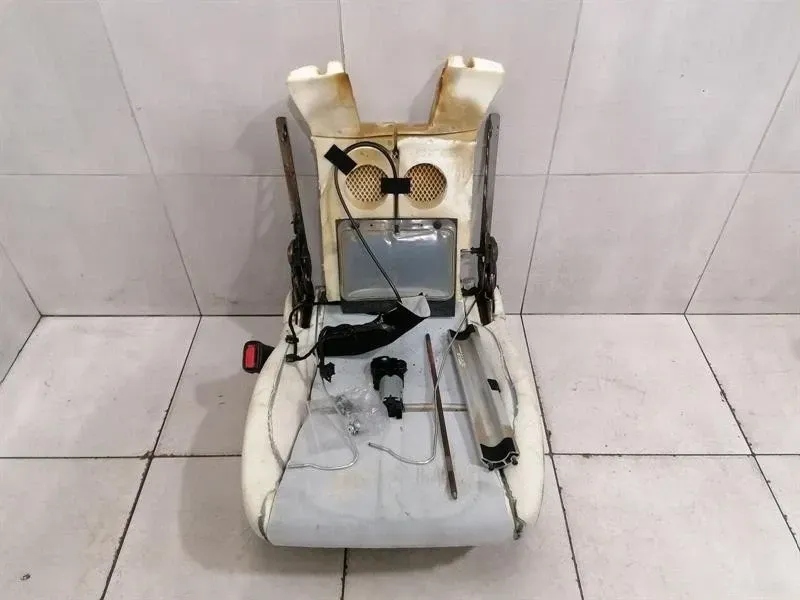 Купить Aston martin rapide amr seat ad43-14d698ac electric motors frame