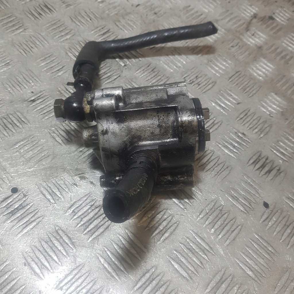 фото №3, Насос вакуум вакуум toyota avensis 2