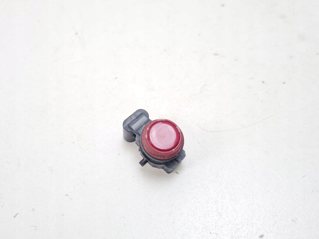 Купить 2014 tesla model s датчик парковки 104847309a