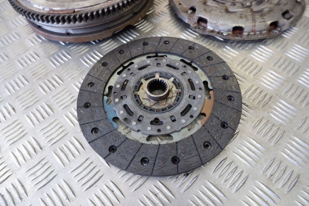 фото №8, Комплект сцепления toyota verso _r2_ 134500r030 2.0l дизель 93kw 2014