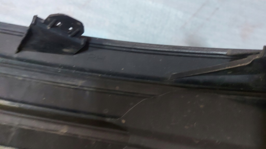 фото №11, Решётка бампера правая toyota corolla e16 e18 16-