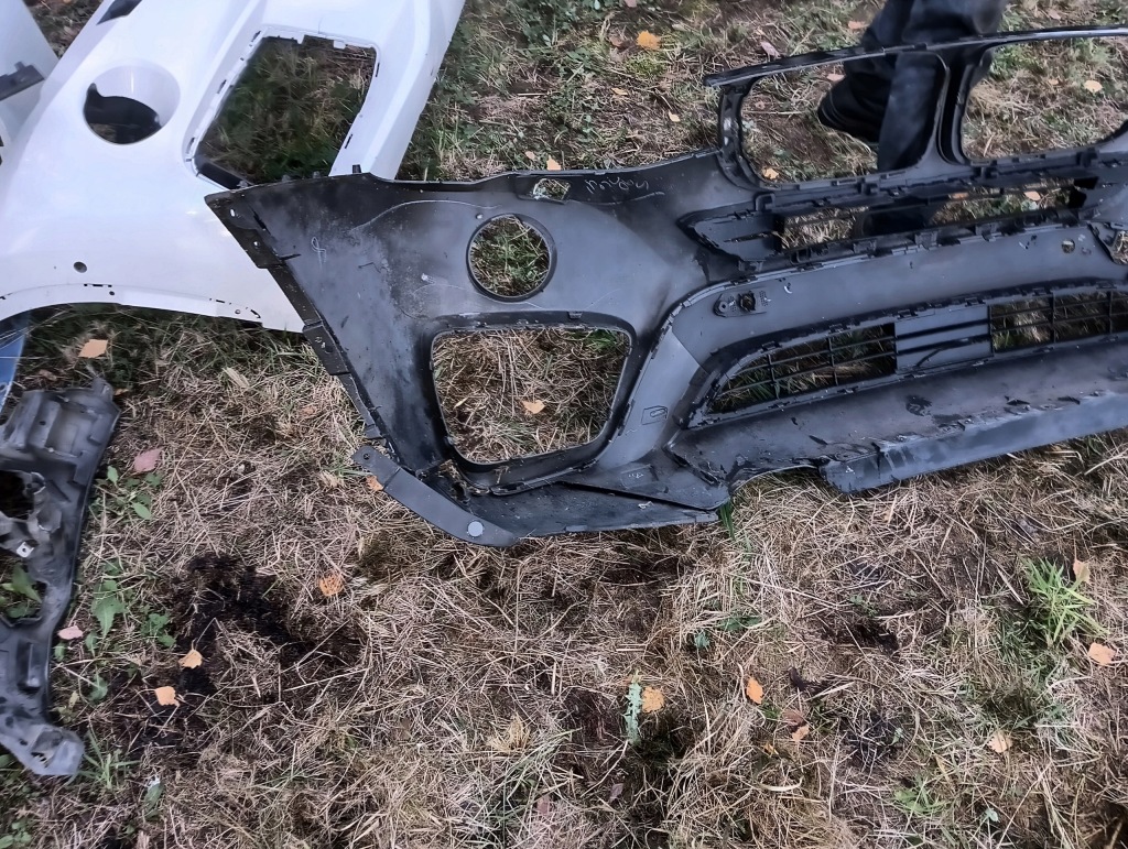 Bmw x3 f25 x4 f26 рестайлінг  lci бампер перед передній 7338543 7355040 Недорого