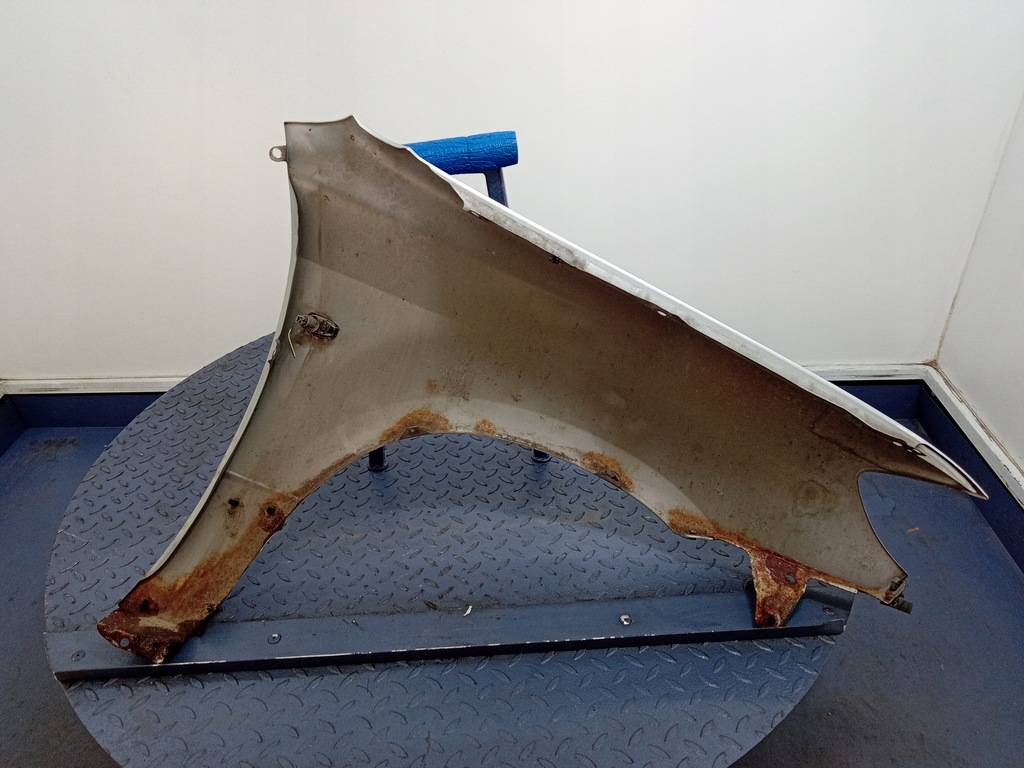 фото №10, Outlander i 03- крыло перед левый передний a31a