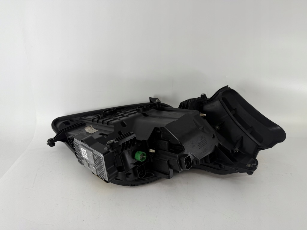 Ferrari portofino full led без  підсвічування фара ліва Зі Шроту