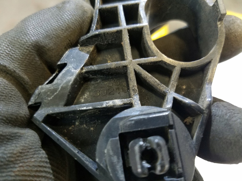 фото №3, Направляющая перед lexus gs iii