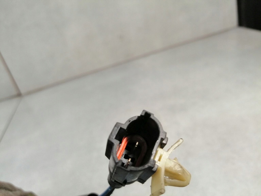 фото №4, Замок двері лівий задня kia shuma ii 1.6 16v