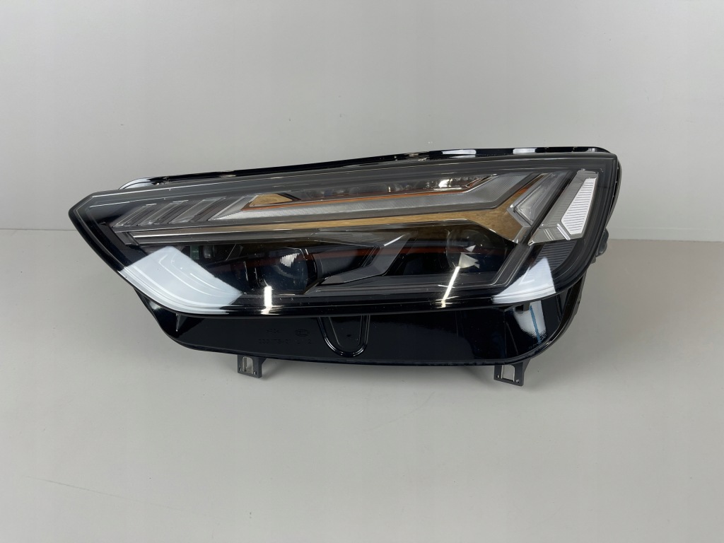 Купити Audi q5 80a рестайлінг  фара ліва full led matrix європа 80a941035e