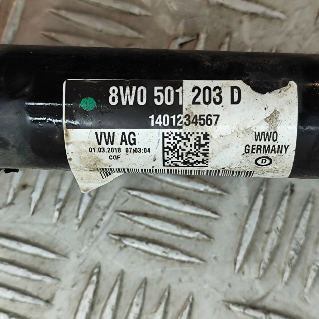 фото №7, Audi a4 s4 b9 8w 2018 левая сторона приводной вал задняя