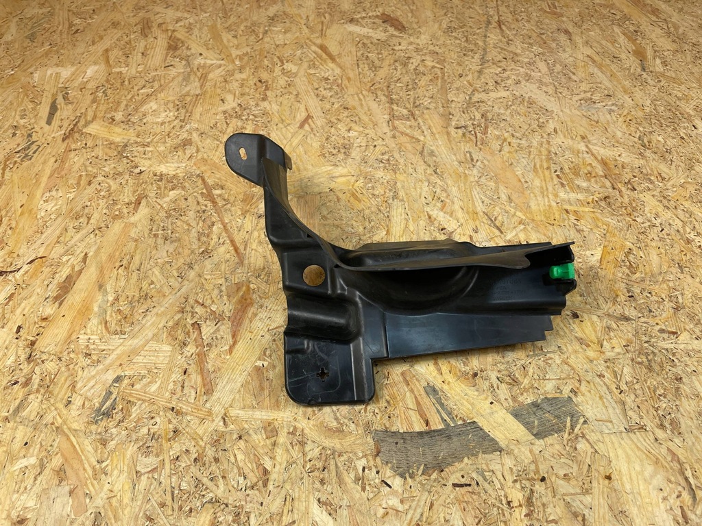 фото №6, Кронштейн захист крила правий перед volvo xc40 ii 31497881 2017-