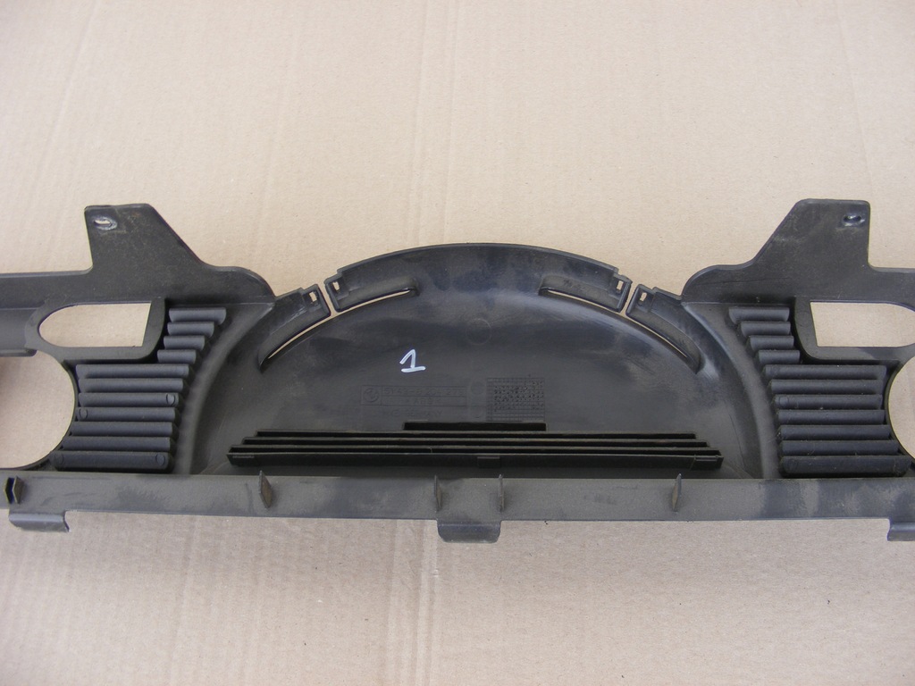 фото №9, Защита пластик pod подголовники czarna bmw оригинальный номер 8204279