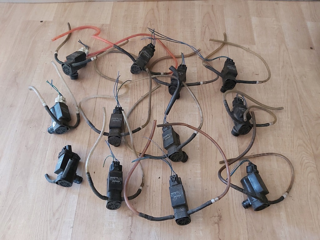 фото №1, Toyota celica v vi vii помпа омивача