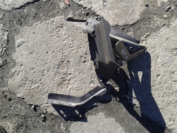 фото №1, Петли капот peugeot 607 lift eyjc