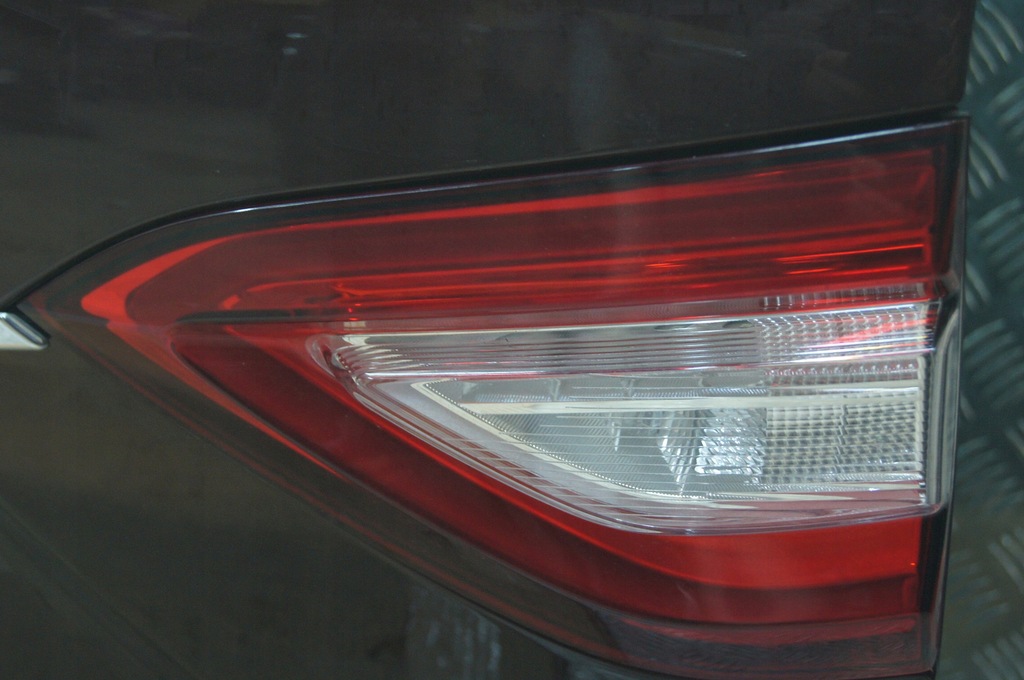 фото №8, Maserati levante кришка багажника багажника камера лампи комплектна