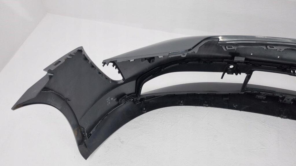 фото №11, Porsche taycan 9j1 бампер передній 9j1807221d