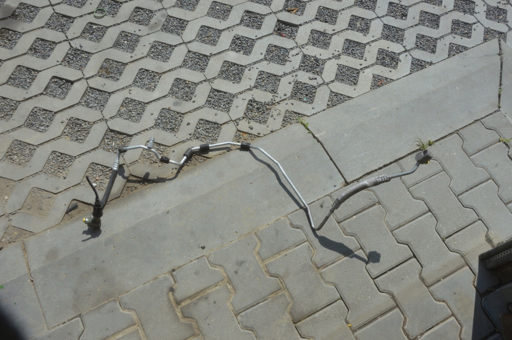 фото №1, Audi a3 8p шланг кондиционера 1k0820741g