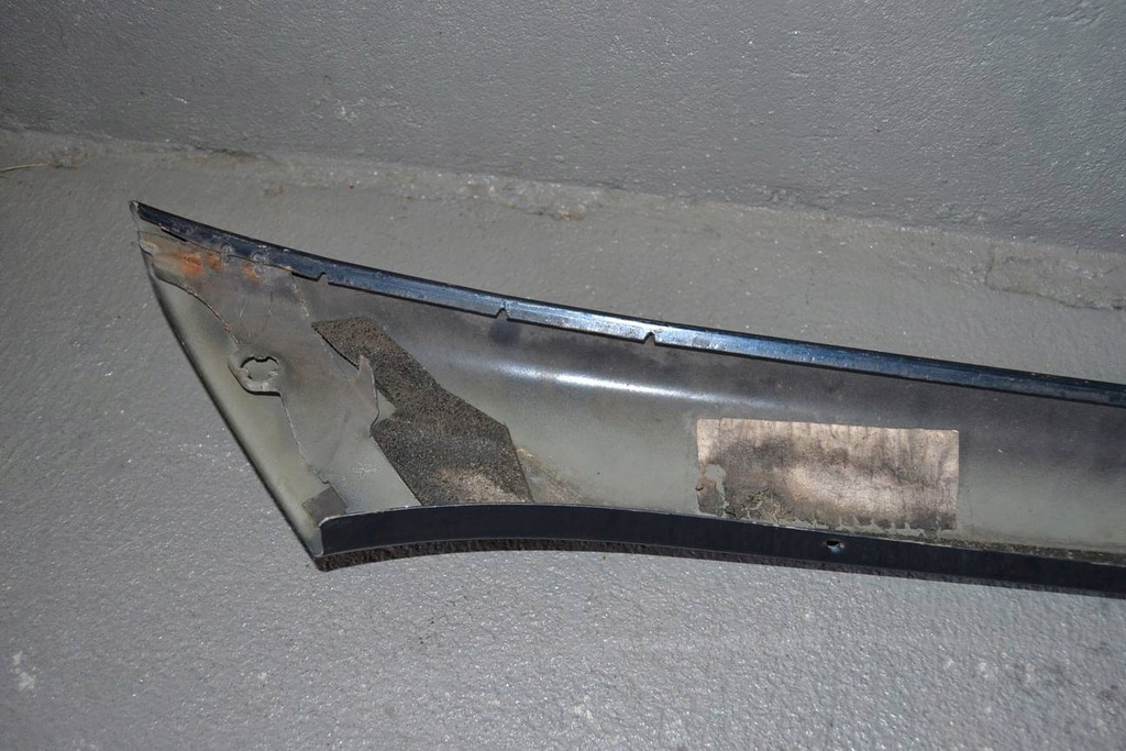 фото №6, Молдинг стекло лобовое правая peugeot 607