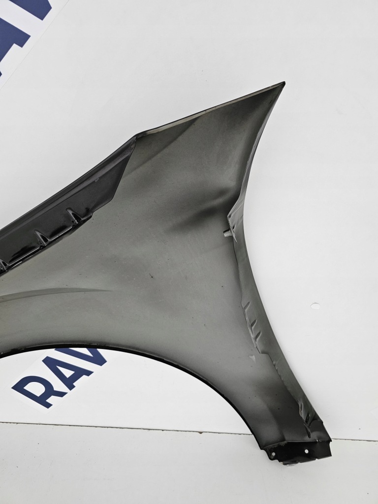 Крило правий передній перед mercedes ml w164 Зі Шроту