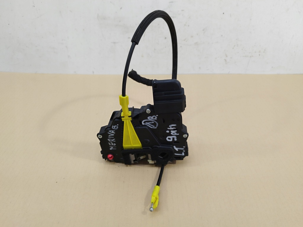 Замок дверь левый задний  задний 9 pin opel meriva ii b 13279836 lata 2010-2013 Цена