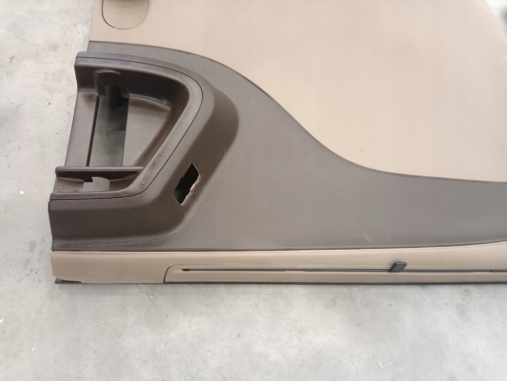 фото №9, Chrysler town country обшивка двері задня