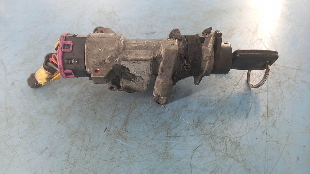 фото №1, Замок зажигания audi a6 c5 99r 2.5tdi kombi