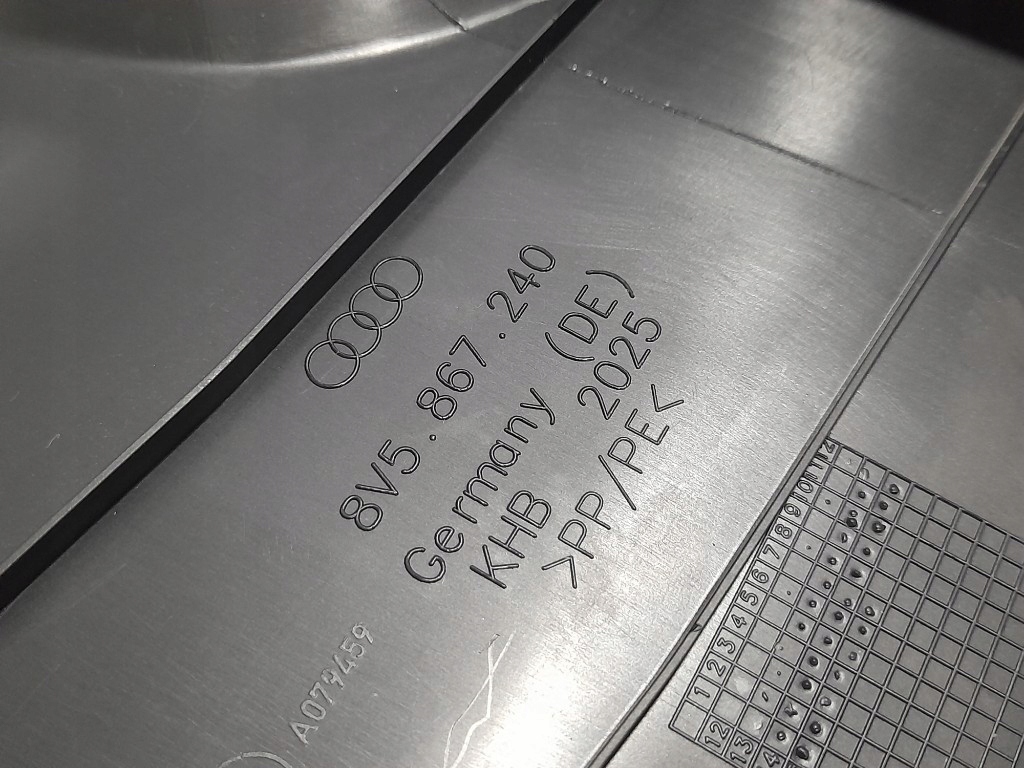 фото №10, Audi a3 8v sportback захист обшивка стійка b права нижня 8v5867240 czarna