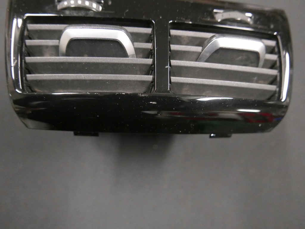 фото №7, Bmw g30 g31 g32 решётка обдув задняя 9330687