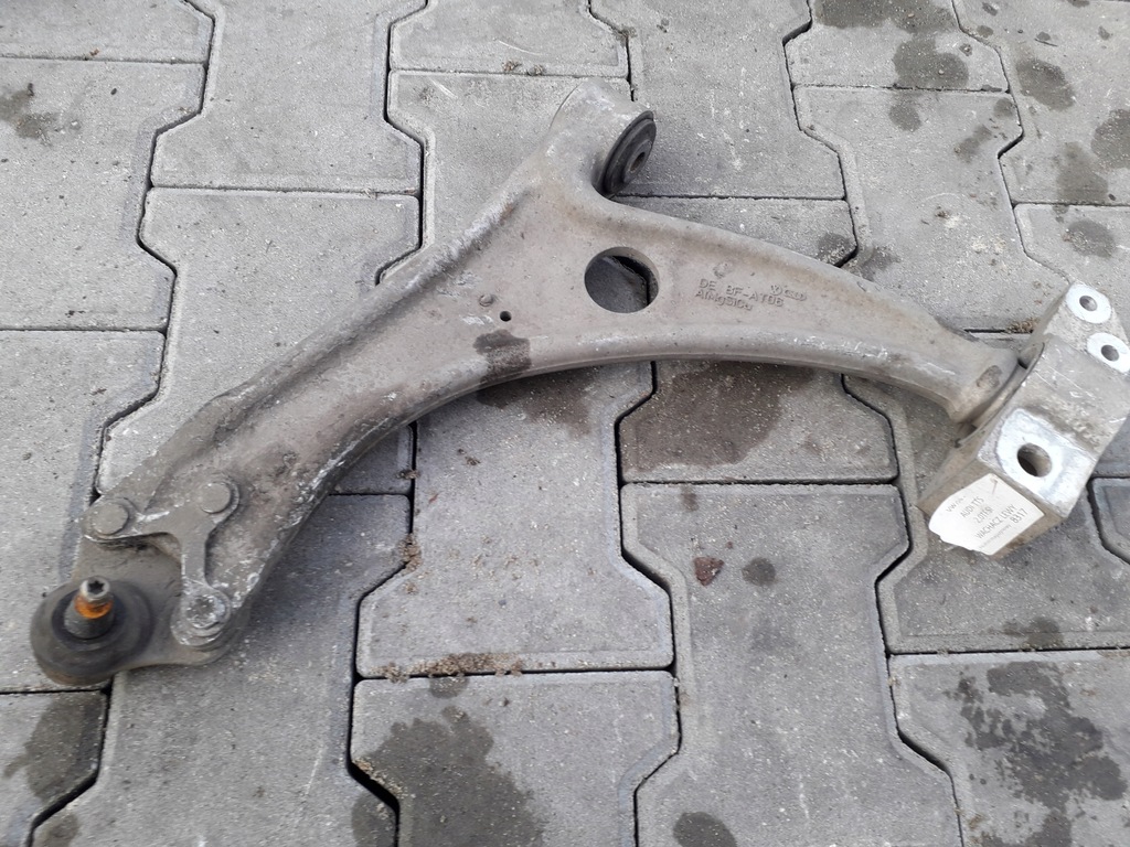 фото №1, Audi tt 2.0tfsi рычаг левый