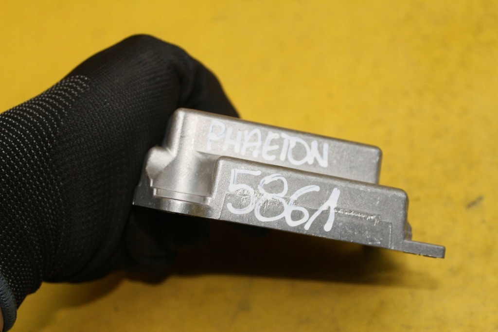 фото №6, Датчик датчик подушка безопасности vw phaeton 3d0909601a