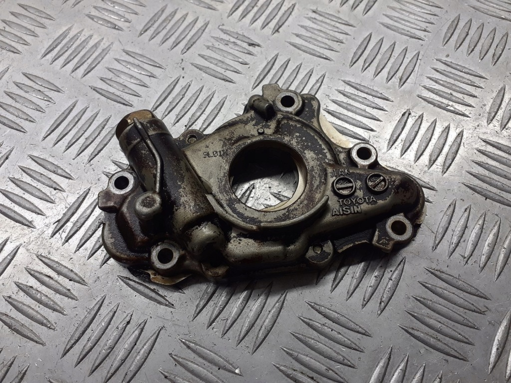 фото №1, Насос масла toyota corolla e12 1.6 vvti