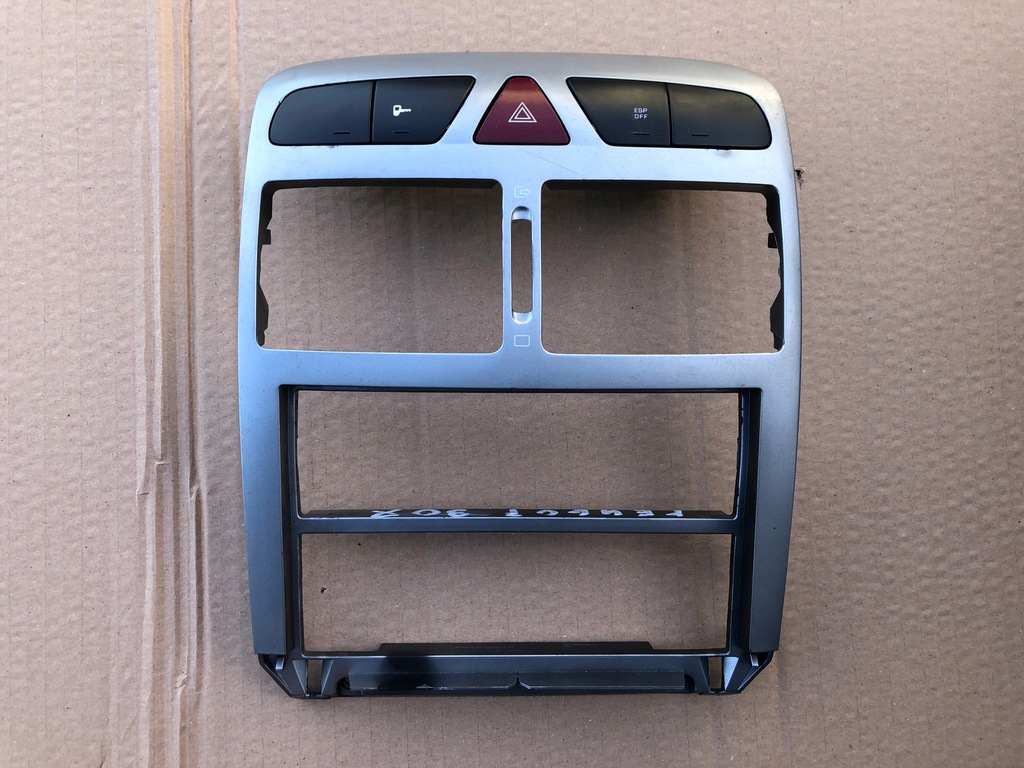 фото №1, Панель рамка консолі peugeot 307 sw 2001-2005