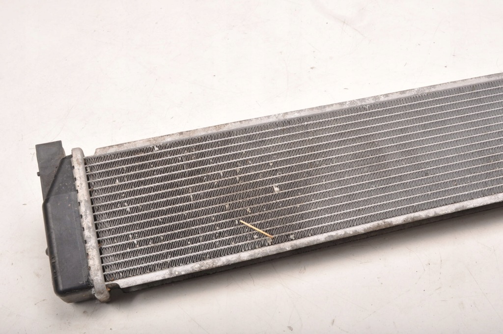 Lexus is 3 2.5 гибрид рестайлинг  радиатор воды с Разборки