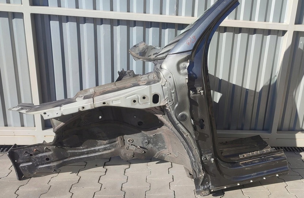 фото №1, Audi q3 83a четверть левый перед lz7s 2020